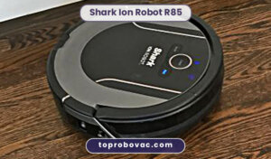 robot vacuum with a water tank